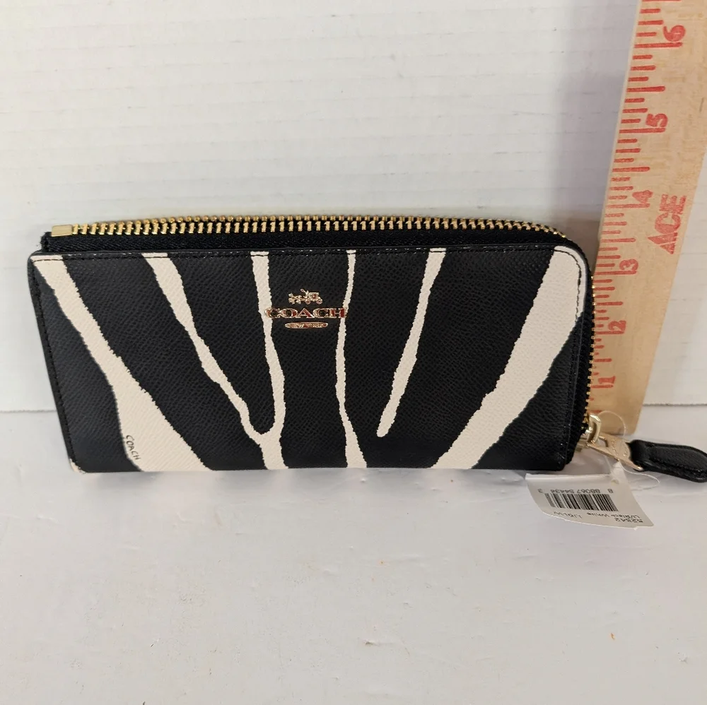 Coach Wallet Zebra Stripe Black and White NWT